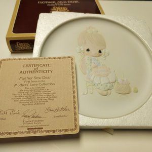 Enesco Precious Moments Plate E- 5217 Mother Sew Dear Mother's Love Series 1980